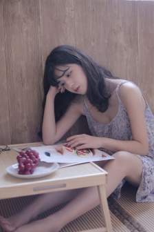 扒开黑女**荫蒂毛茸茸